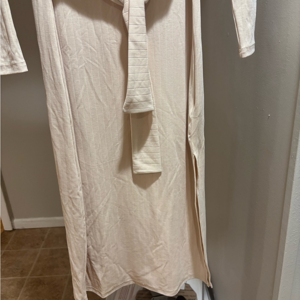 BB Dakota by Steve Madden Cream Long Sleeve Dress - Picture 3 of 5